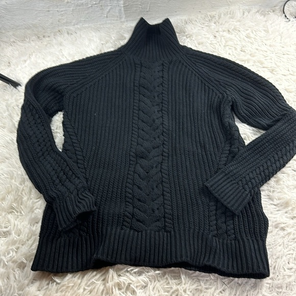 Lululemon Bring The Cozy Turtleneck Black - Picture 1 of 7